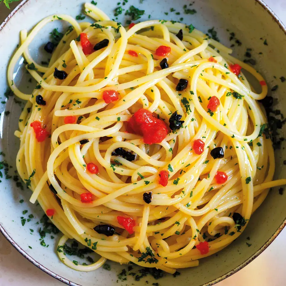 spaghetti-triplo-aglio-olio-e-peperoncino (1)