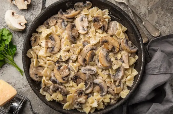 Farfalle-Mushrooms-Cream